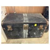 VINTAGE STEAM CHEST