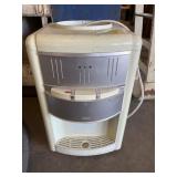 SUNBEAM WATER DISPENSOR