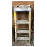 4' WERNER FIBERGLASS A-FRAME LADDER