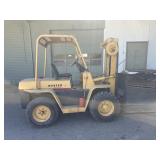 HYSTER GAS POWERED FORKLIFT