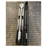 1/2 INCH DRIVE TORQUE WRENCH 150FTLBS