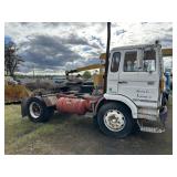 1981 VOLVO F614 DEISEL TRUCK