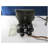 1942 WWII Military Binoculars w/ Case