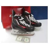 CCM Junior sz5D Ice Skates EXC
