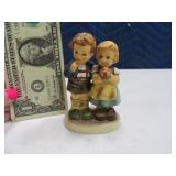Goebel HUMMEL 1952 #220 Figurine
