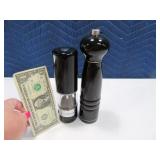 Black COLE & MASON Grinder Salt & Pepper SET