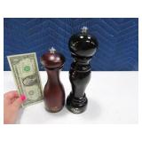(2) VIC FURTH Pepper Grinders from PALM Restant