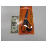New 8" RazorSharp FISKARS Scissors 2of2