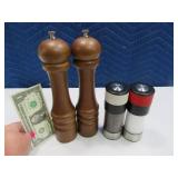 (2) New Salt & Pepper Grinder SETS Wood/Clear