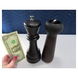 (2) OXO & BISETTI 8" PepperCorn Grinders Pepper