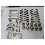 (33) StainlessLook drawer Handles & Knobs asst $
