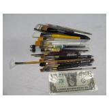 (18) New Artist Paint Brushes $$$ *end of drawer*