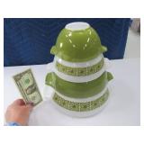 4pc AvocadoGreen PYREX Nesting Bowl Set EXC