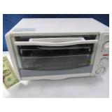 EuroPro TableTop ToasterType Oven 18"