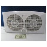 PELONIS White Window 2 blade Adj Fan
