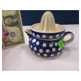 WIZA POLAND Pottery 4" Juicer BlueDot Pattern EXC