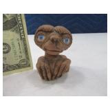 1982 E.T. Porcelain EdgeHanging 2.5" Figurine