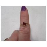 14kt Gold sz7.5 Ring w/ Heart Red Stone Thin 1g