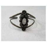 Stunning Pawn Silver Bracet w White Stone UNIQUE