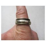 Unique Sterling sz10.25 Ring SIGNED spin middle