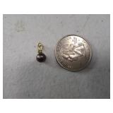 14kt Gold w/ pearl? Small Pendant