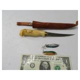 (3) 8" Filet Fish Knife & 2-Kastmaster Lures