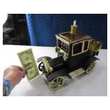 Vtg 12" Car 1915 Decanter w/ Shot Glasses Bar Mscl