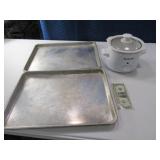 (2) 13x17 Alum Cookie Sheets & 6" SlowCooker
