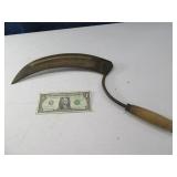 Vtg Hand Sythe Sickle Cutter 18"