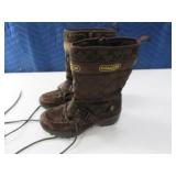 VIBRAM Womens sz6.5M w/ CoachLook Logo