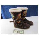 ED HARDY Themed Womens sz7 Fabric Boots