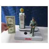 Sinclair DieCast/Poly Bank Figurine AS IS