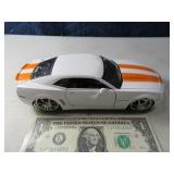 JADA 2006 Camaro Concept White/Orange Diecast 1/24