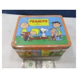 Vintage Metal Snoopy~Peanuts Lunch Box