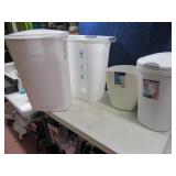 (4) asst Poly Trash Cans & Clothes Hampers