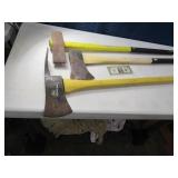 (3) FiberHandled Axes & Split Sledge Yard Tools