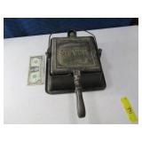 Antique STOVER 9" Waffle Iron