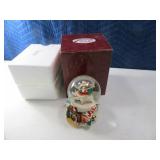 S.F. Music Box SANTA Snow Globe boxed