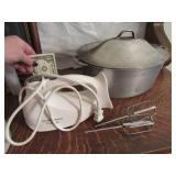 (2) 12" Vintage Aluminum Roaster & Elec Hand Mixer