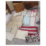 LOT Blankets & Sheets *LinenClosetContents*