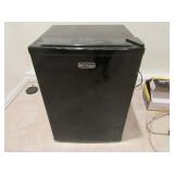 18.5" EMERSON Apt Size Tabletop Fridge