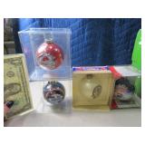 (4) BRONCOS & AVS Bulbs
