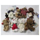 (8) Small BOYDS BEARS Christmas Bears EXC