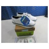 Vtg Unworn WEEBOK Kids sz10.5m White Sneakers Shoe