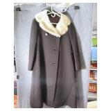 Vintage MAY D&F Womens Trenchcoat poly EXC