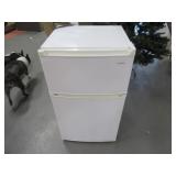 Compact SANYO 18.5" Apart Fridge/Freezer Running