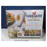 New WILTON Cordless Cookie Master Press