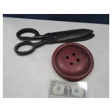 Neat Scissor & Button Wall Decor 18" & 8"
