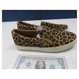 New Womens sz7 OldNavy Slip On Shoes $28
