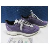 LikeNew ADIDAS Womens sz7 Purple Sneakers